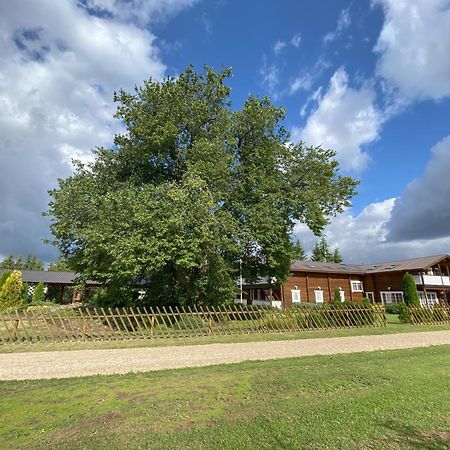 Kuelalistemaja Vehendi Motell Luaran gambar