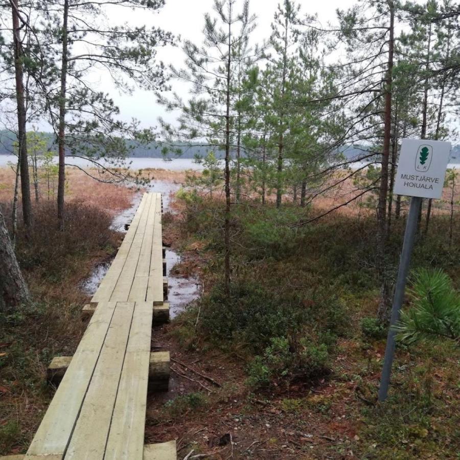 Kuelalistemaja Vehendi Motell Luaran gambar